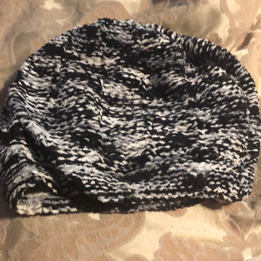 Women’s loose beanie